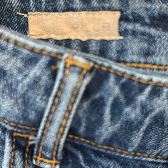 PILCRO UO High Rise Jeans Cropped Slim Boot Cut Size 28 - Picture 6 of 8